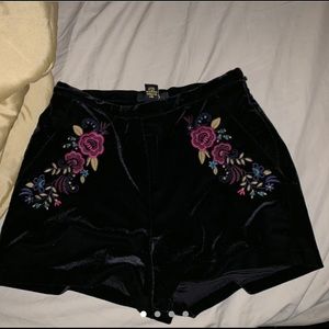 Velvet High waisted shorts